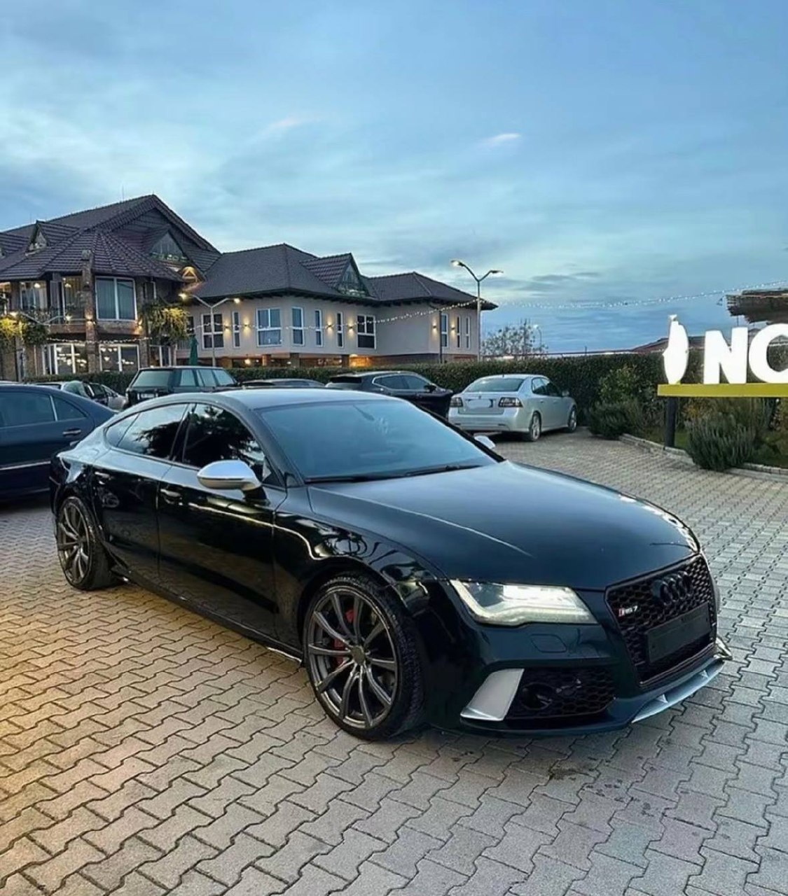 Audi A7 — фото 1