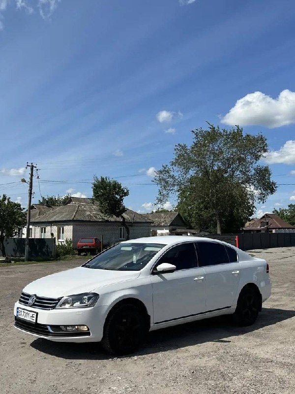 Volkswagen Passat B7 — фото 1