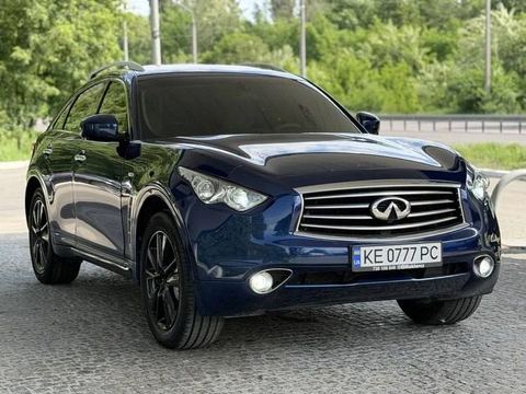 Infiniti QX70 — фото 1