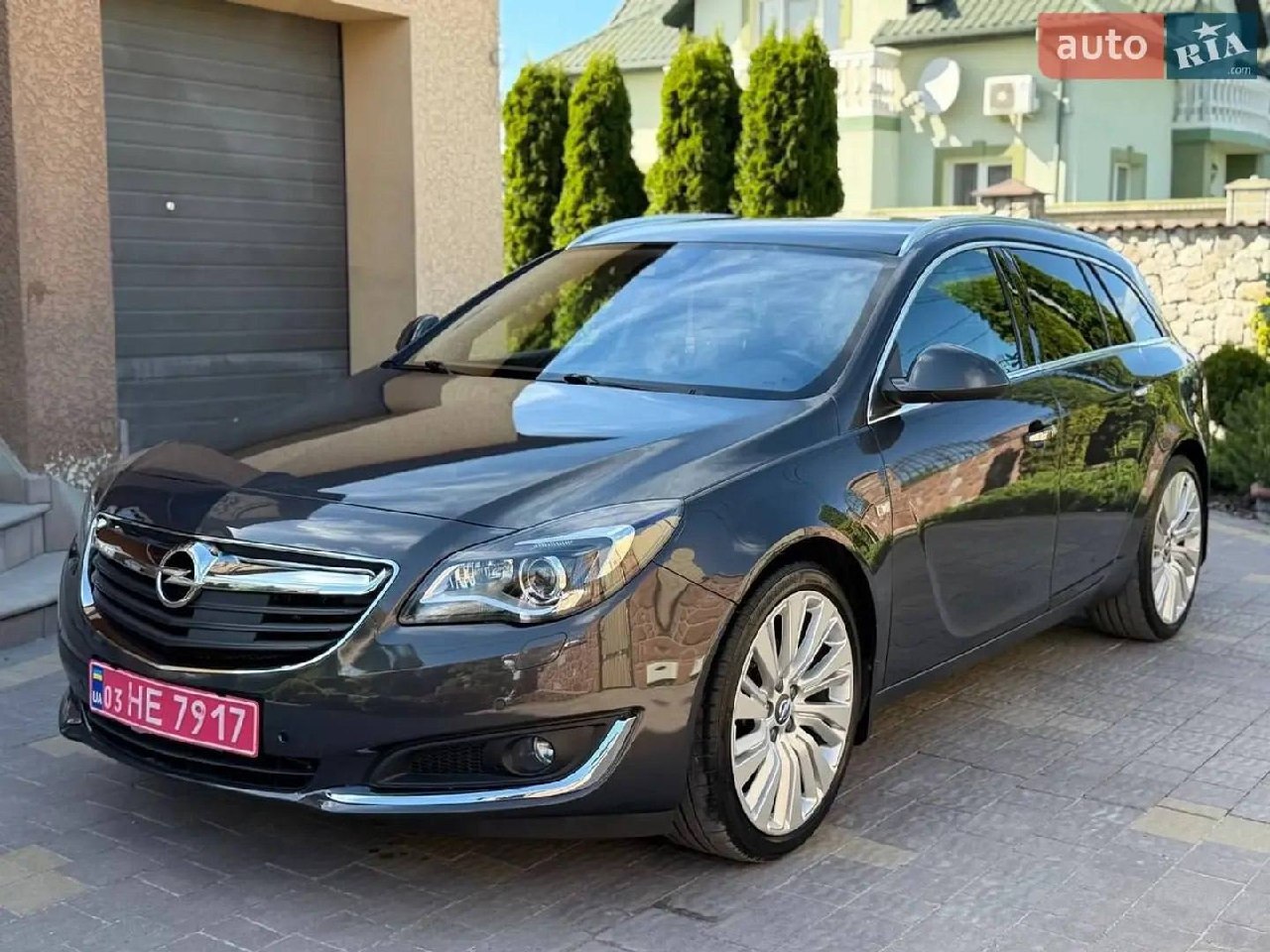 Opel Insignia — фото 1
