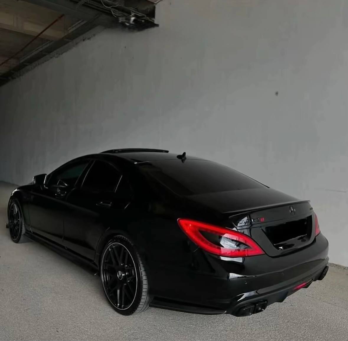 Mercedes-Benz CLS — фото 1