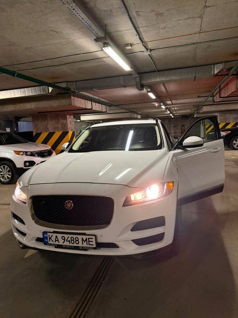 Jaguar F-PACE