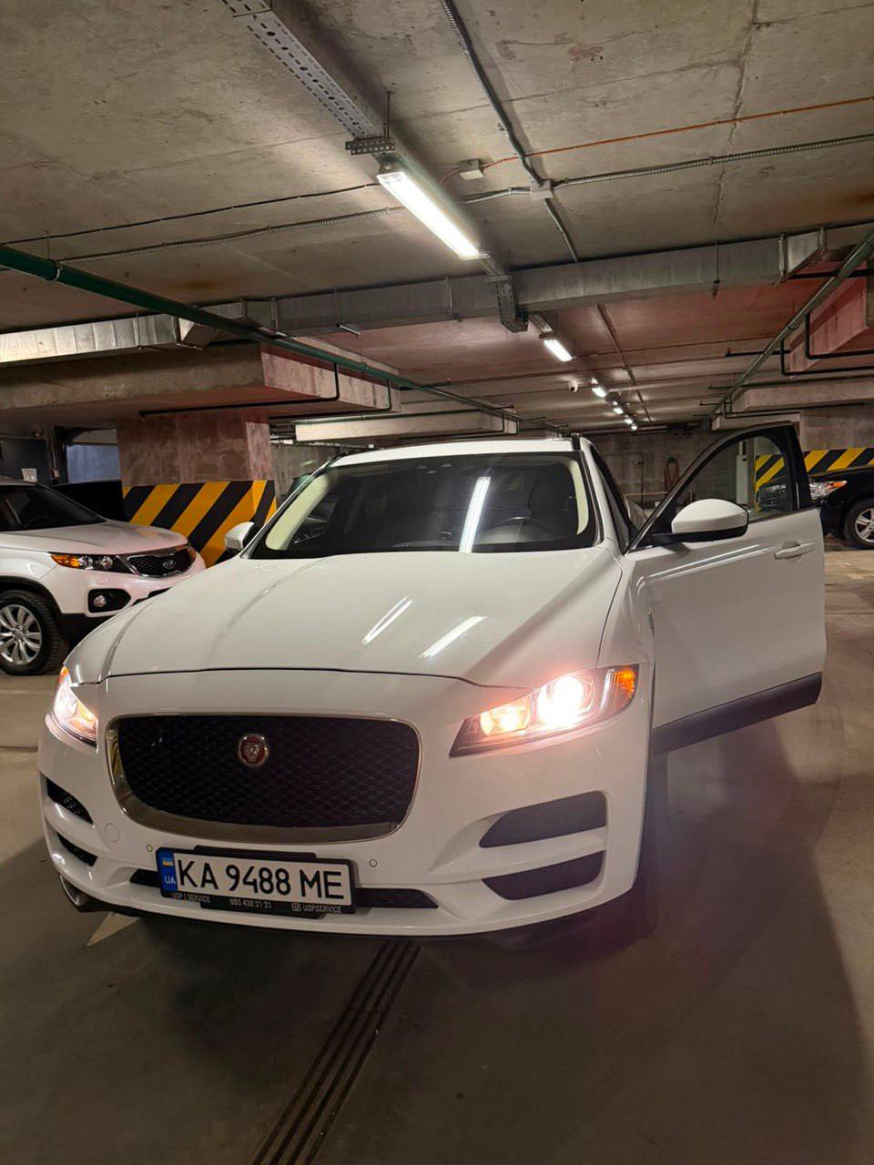 Jaguar F-PACE — фото 1