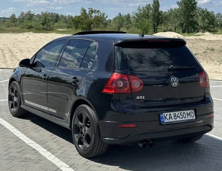 Volkswagen Golf GTI — фото 1