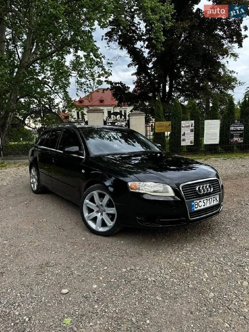 Audi A4 — фото 1