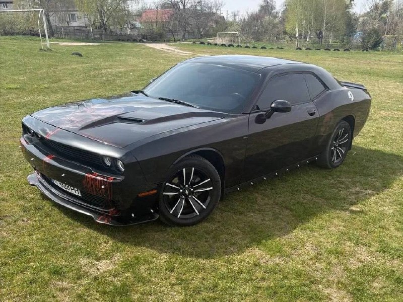 Dodge Challenger — фото 1