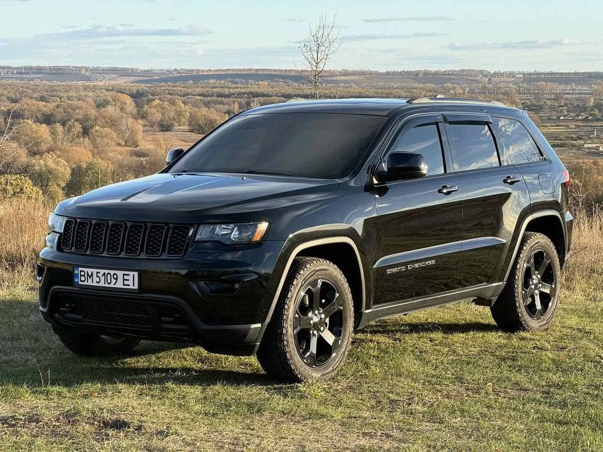 Jeep Grand Cherokee — фото 1