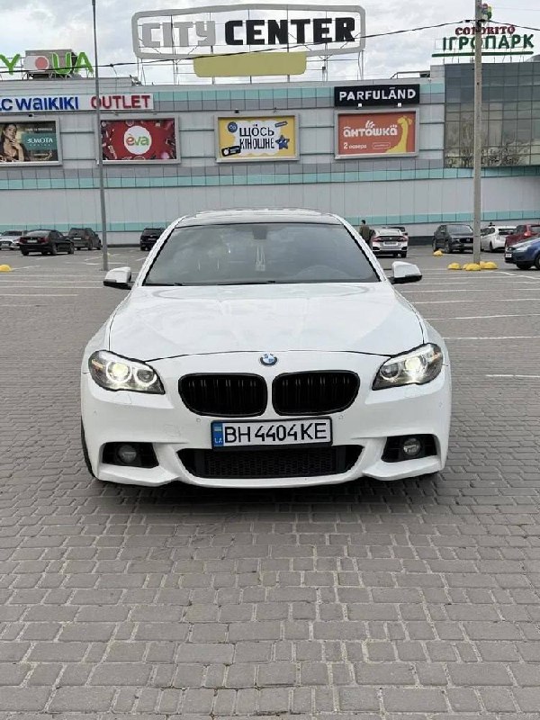 BMW 535i — фото 1