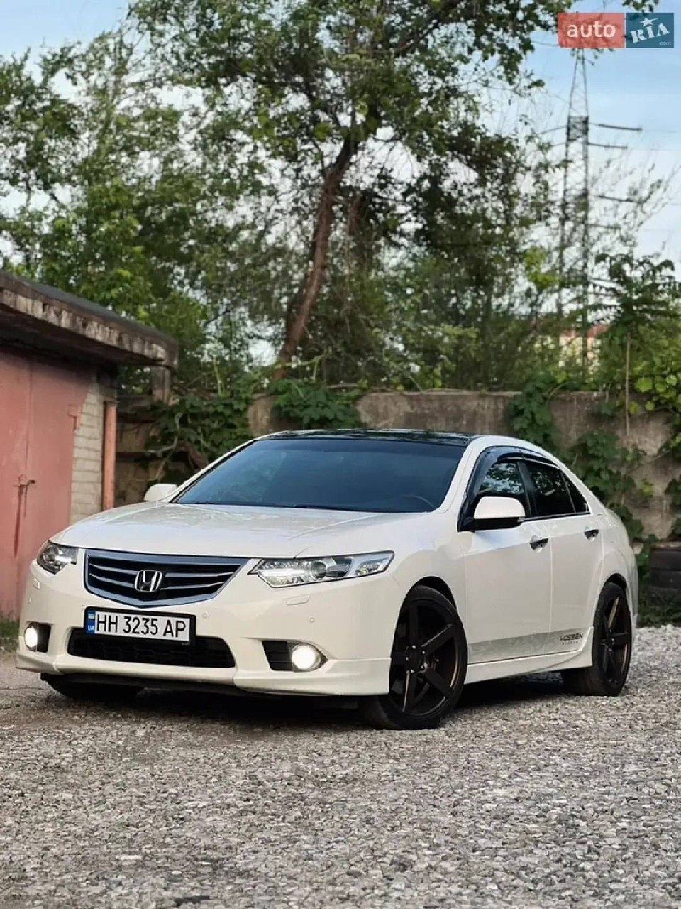 Honda Accord — фото 1