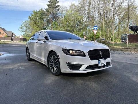 Lincoln MKZ