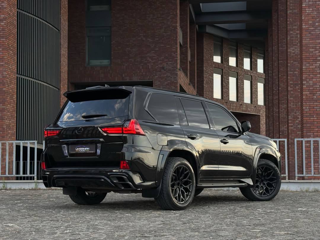 Lexus LX450d 2017року — фото 1