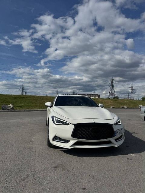 Infiniti Q60