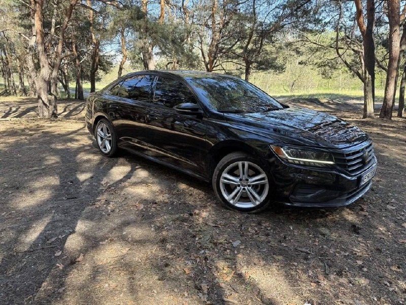 Volkswagen Passat — фото 1