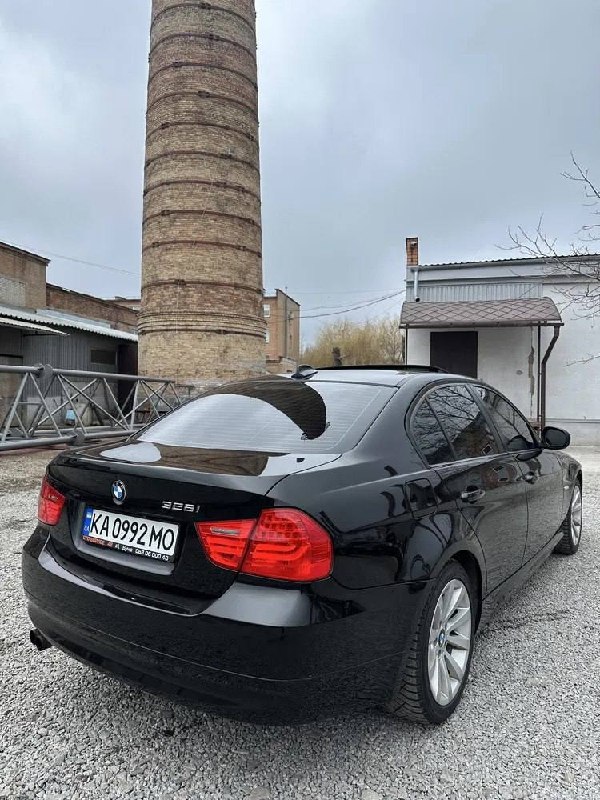 BMW 3 Series — фото 1