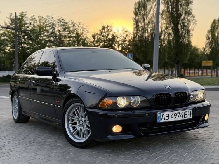 BMW 5 Series — фото 1
