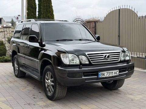 Lexus LX