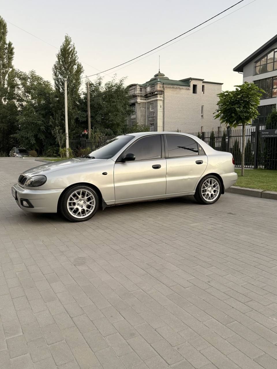 Daewoo Lanos — фото 1