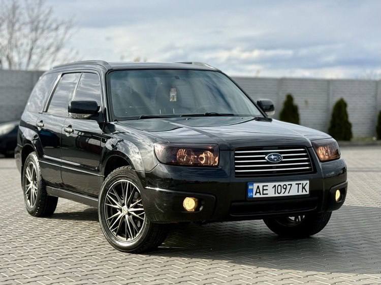 Subaru Forester — фото 1