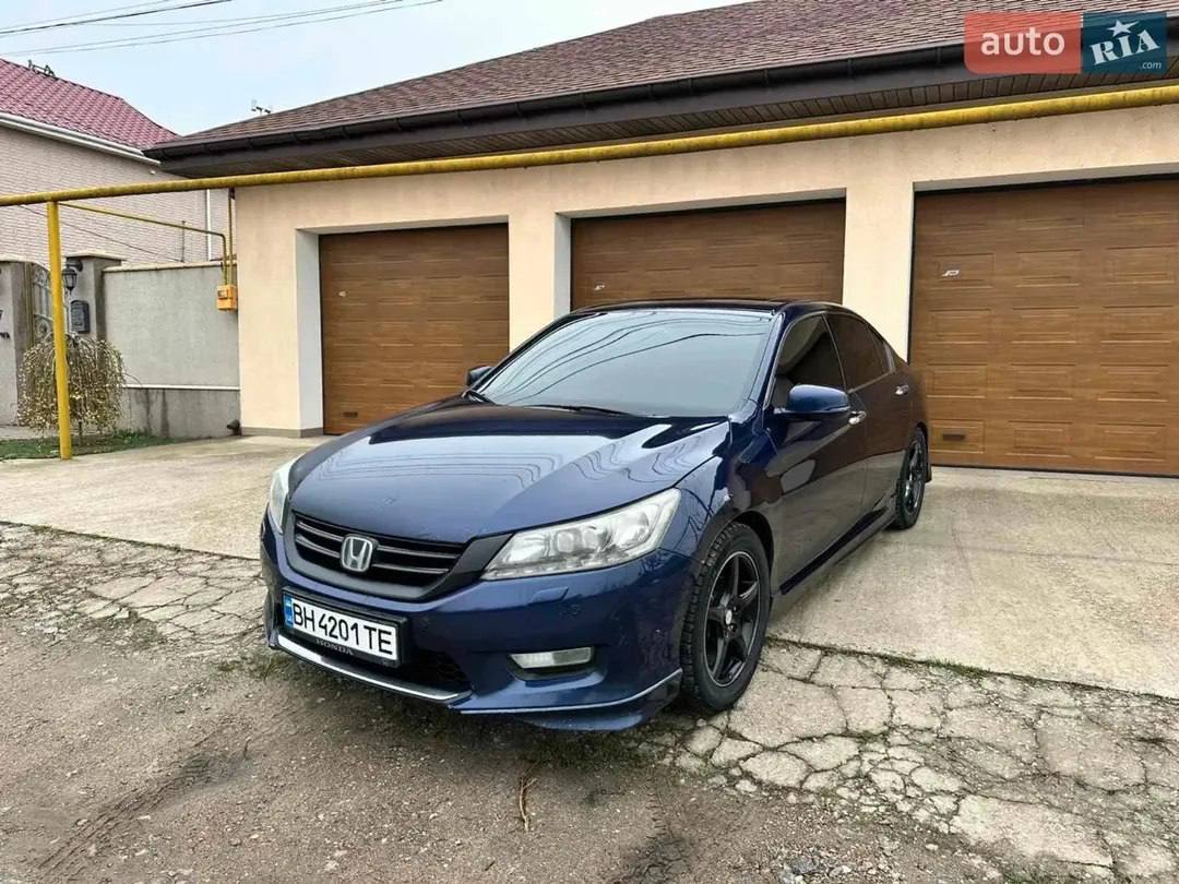 Honda Accord — фото 1