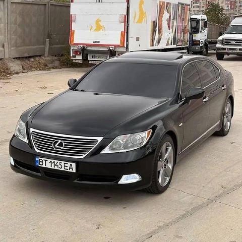 Lexus LS