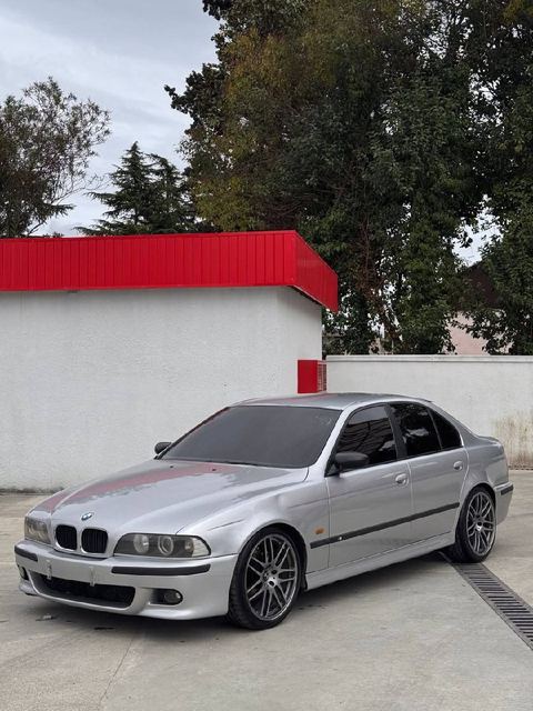 BMW M5 E39