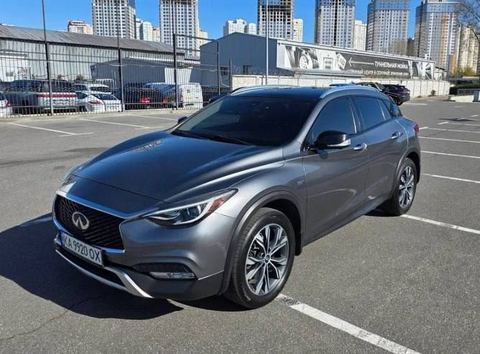 Infiniti QX30