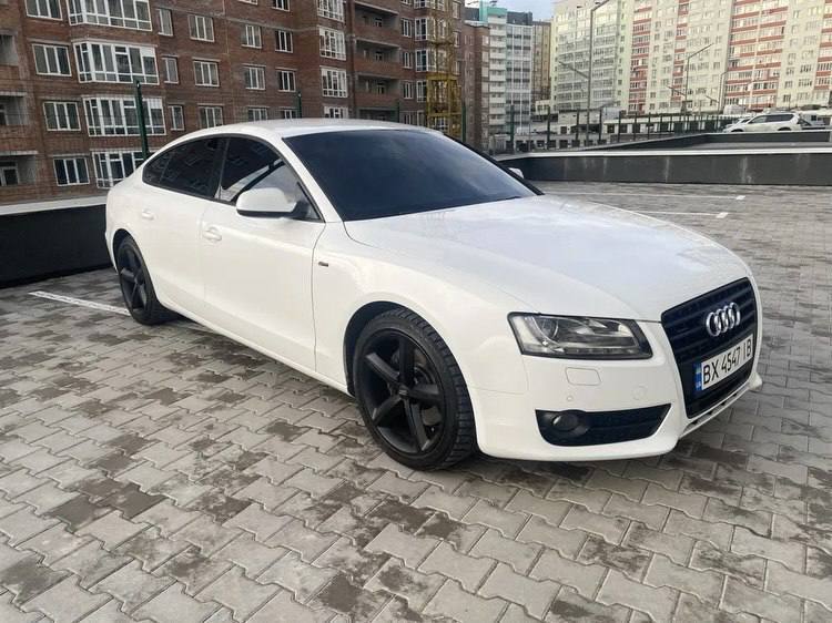 Audi A5 — фото 1