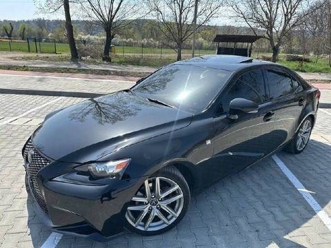 Lexus IS