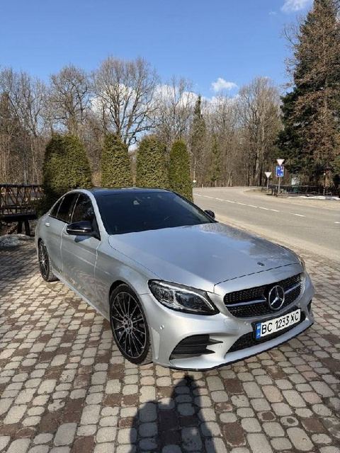 Mercedes-Benz 200
