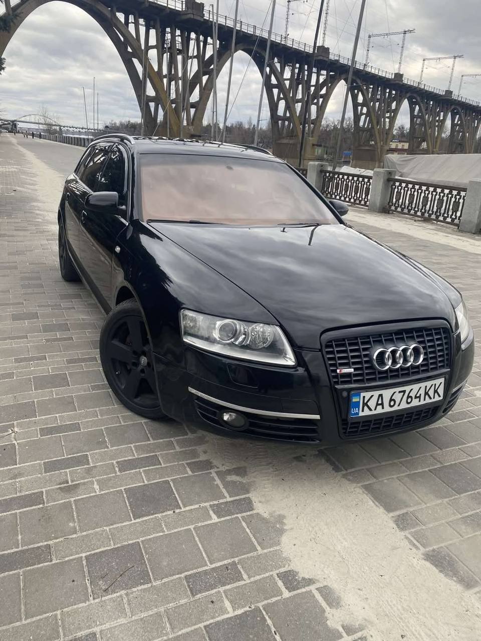 Audi A6 — фото 1