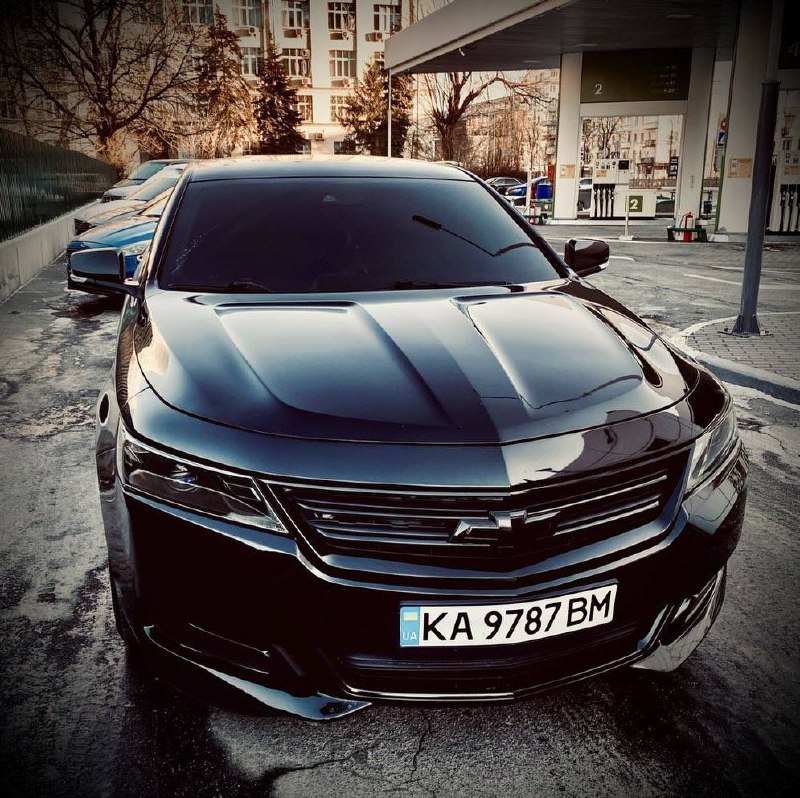 Chevrolet Impala — фото 1