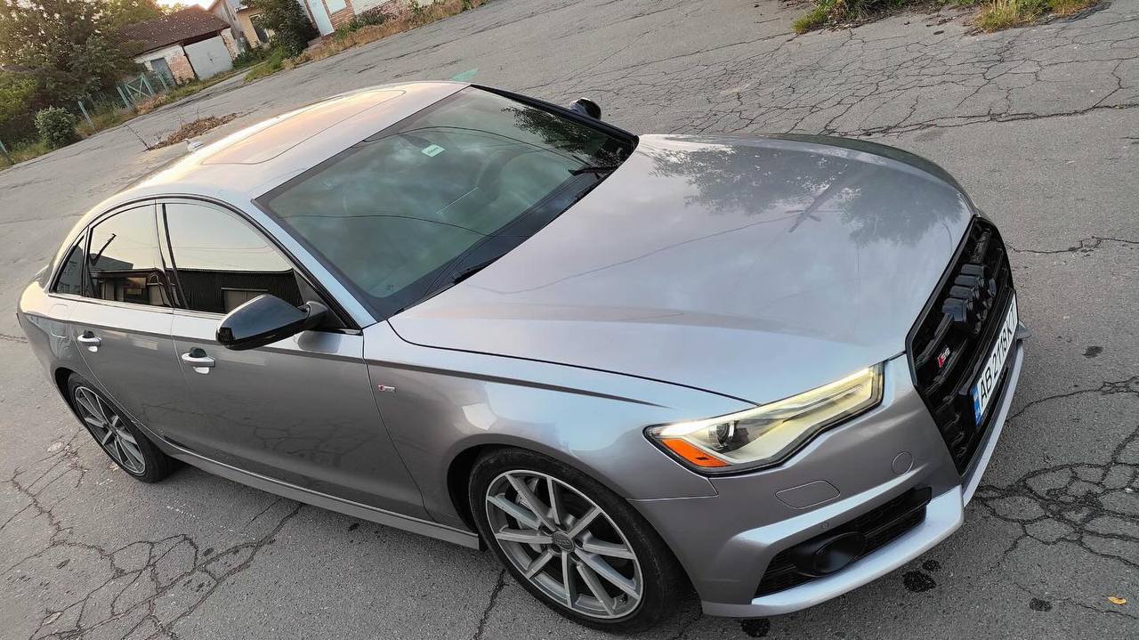 Audi A6 — фото 1