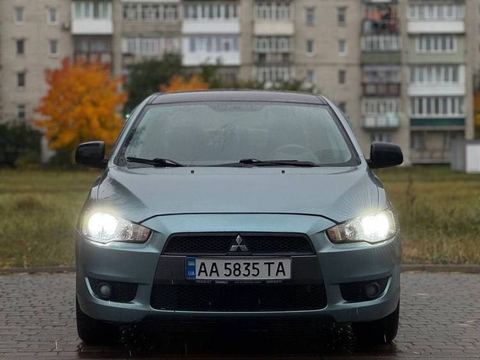 Mitsubishi Lancer X — фото 1