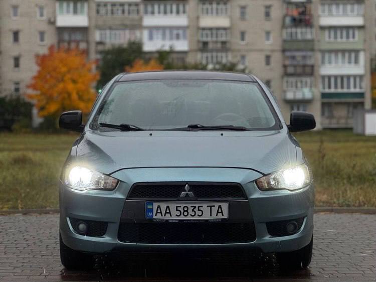 Mitsubishi Lancer X — фото 1