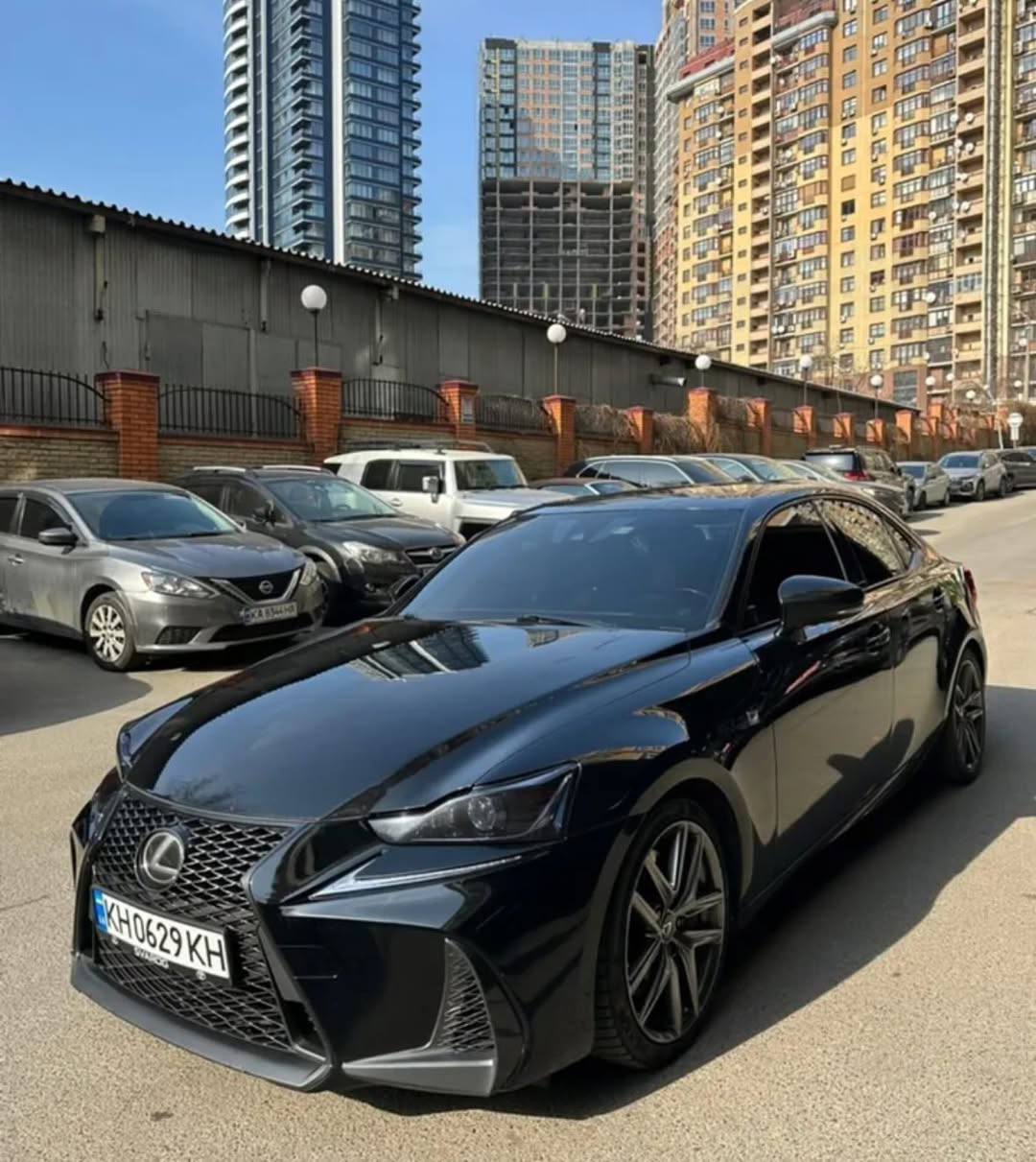 Lexus IS — фото 1