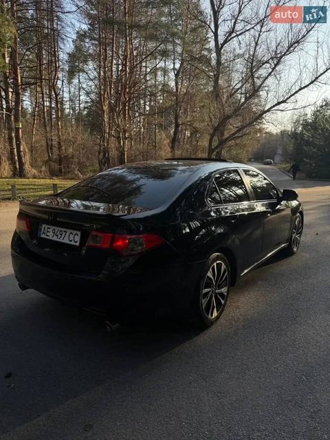 Honda Accord — фото 1