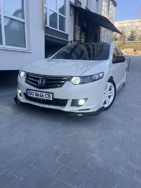 Honda Accord 8 — фото 1