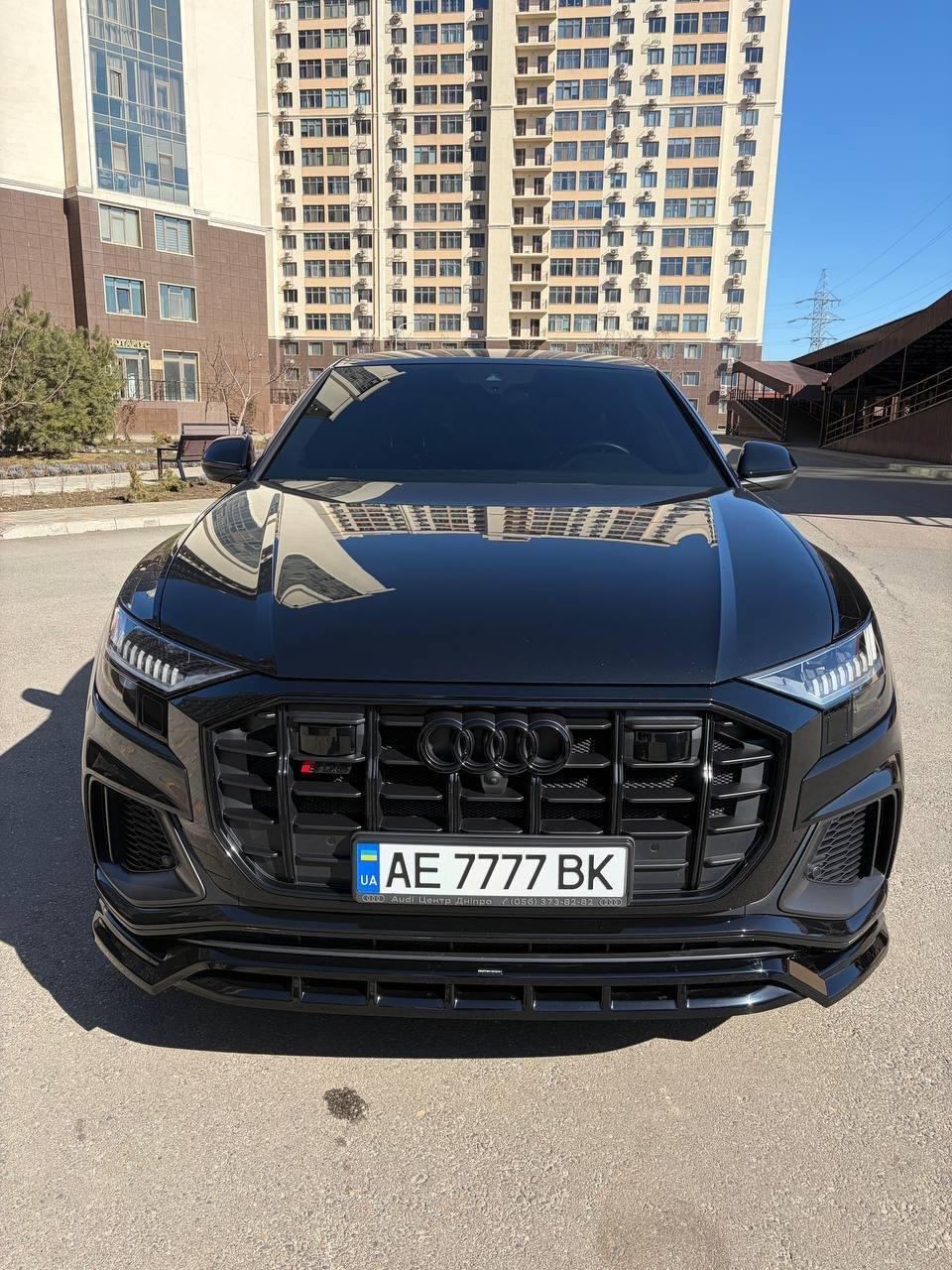 Audi SQ8 — фото 1