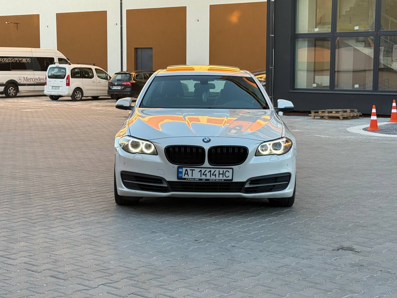 BMW 535i — фото 1