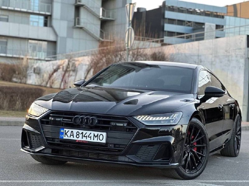 Audi A7 — фото 1