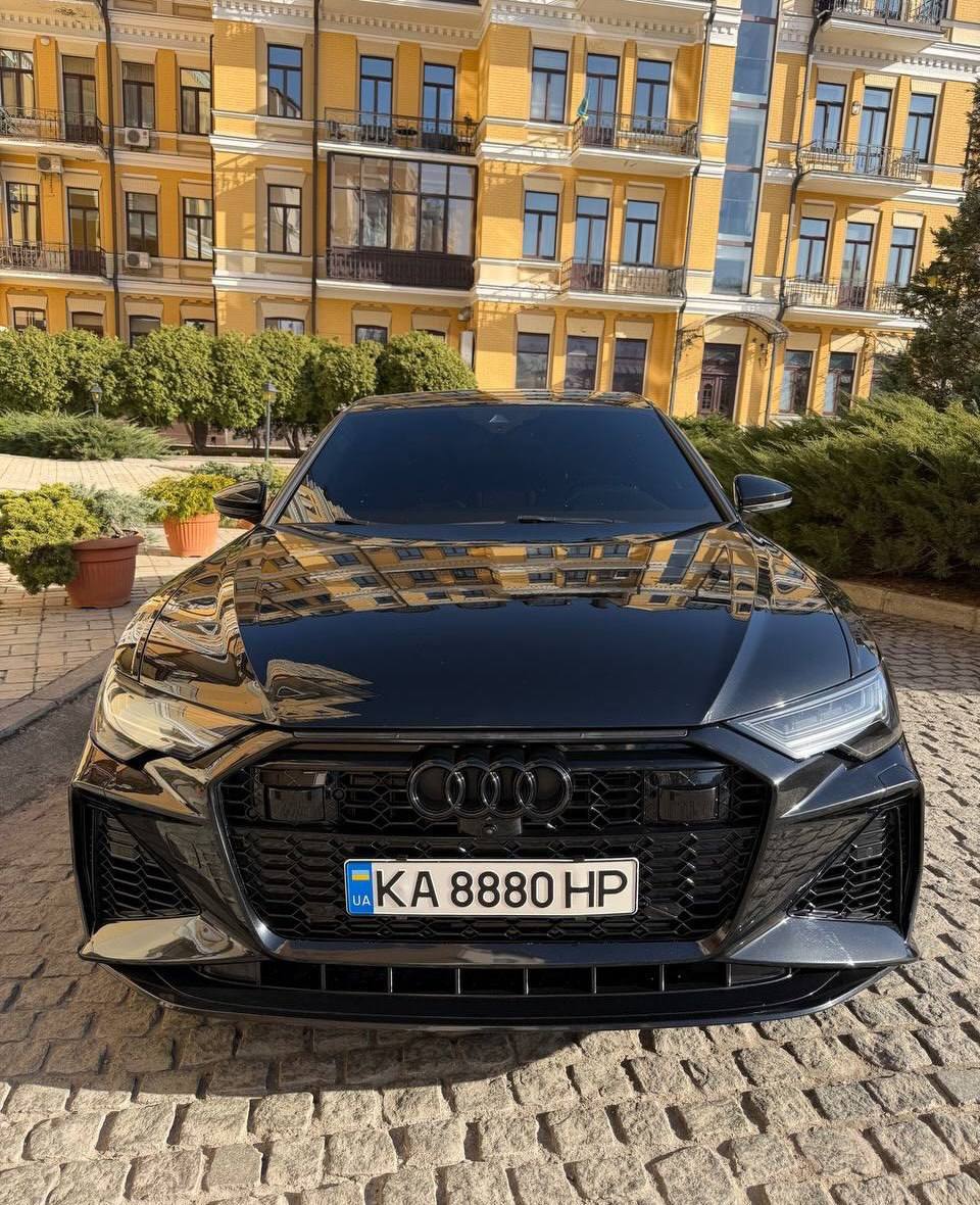 Audi A6 — фото 1