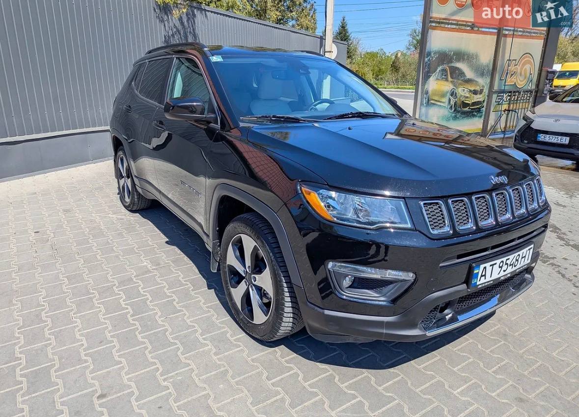Jeep Compass — фото 1