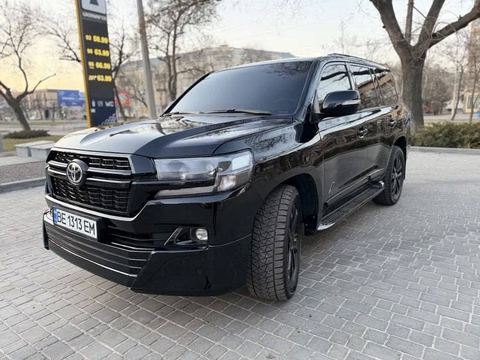 Toyota Land Cruiser 200