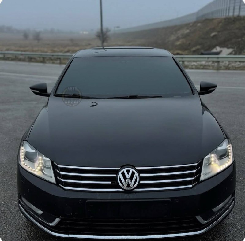 Volkswagen Passat B7 — фото 1