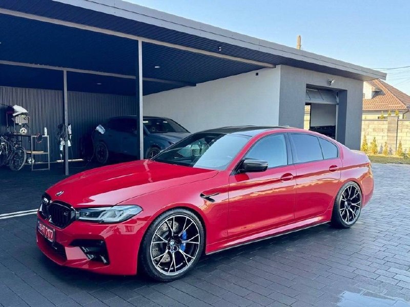 BMW M5 — фото 1