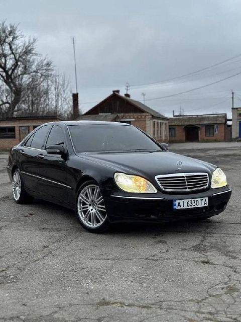 Mercedes-Benz S-Class