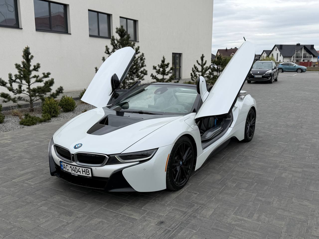 BMW i8 — фото 1