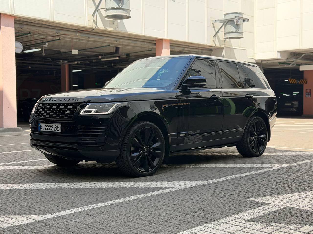 Land Rover Range Rover — фото 1
