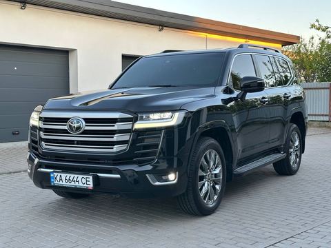 Toyota Land Cruiser 300
