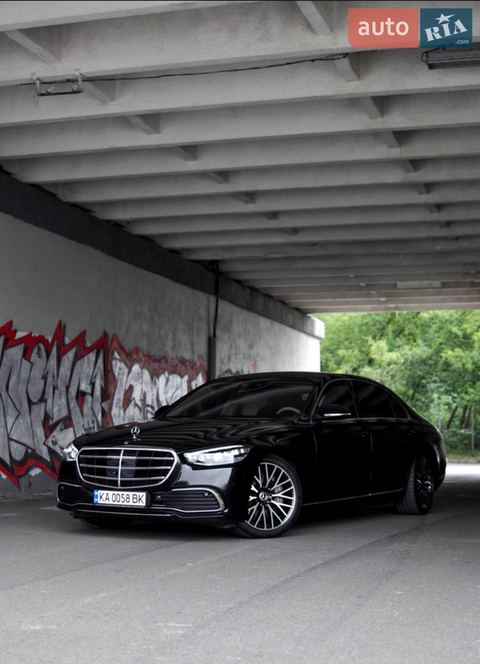 Mercedes-Benz S580e Long